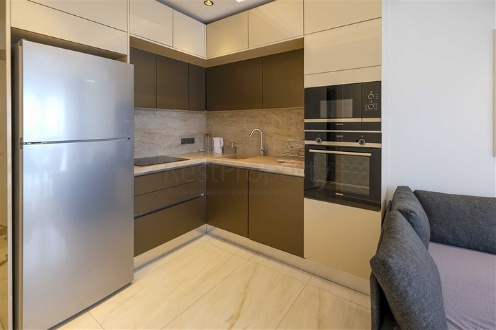 شقة حديثة مع إطلالة بانورامية على البحر في وسط محمودلار