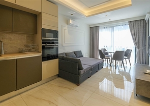 شقة حديثة مع إطلالة بانورامية على البحر في وسط محمودلار