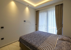 شقة حديثة مع إطلالة بانورامية على البحر في وسط محمودلار