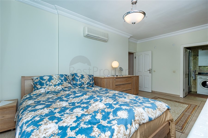 شقة مريحة مفروشة 2 + 1 في مجمع مع البنية التحتية