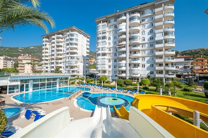 شقة مريحة مفروشة 2 + 1 في مجمع مع البنية التحتية