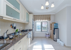 شقة مريحة مفروشة 2 + 1 في مجمع مع البنية التحتية