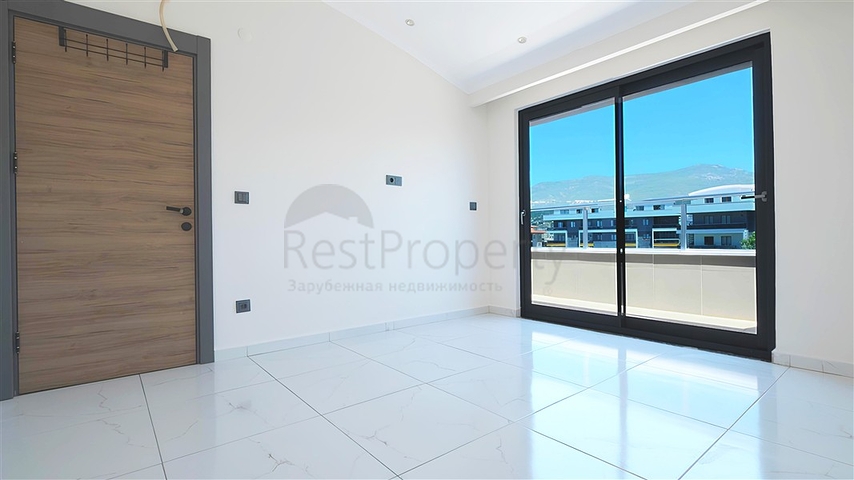 2 + 1 بنتهاوس مع تراس في مجمع حديث في منطقة أوبا