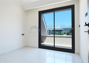 2 + 1 بنتهاوس مع تراس في مجمع حديث في منطقة أوبا