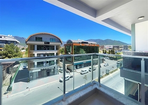 2 + 1 بنتهاوس مع تراس في مجمع حديث في منطقة أوبا