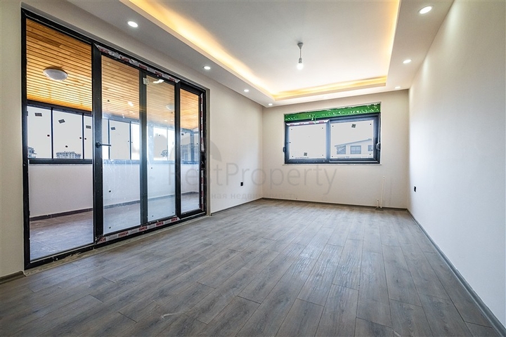 دوبلكس واسع 3 + 1 بالقرب من البحر في قلب غازيباسي