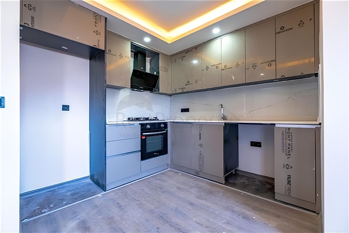 دوبلكس واسع 3 + 1 بالقرب من البحر في قلب غازيباسي