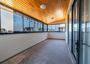 دوبلكس واسع 3 + 1 بالقرب من البحر في قلب غازيباسي