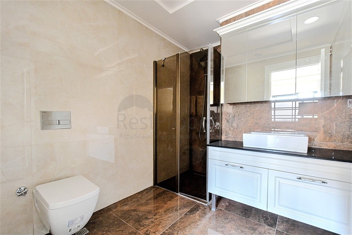 بنتهاوس واسع 3 + 1 مطل على البحر على بعد 50 مترا فقط من الشاطئ