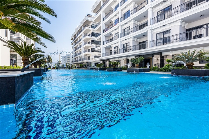 بنتهاوس واسع 3 + 1 مطل على البحر على بعد 50 مترا فقط من الشاطئ