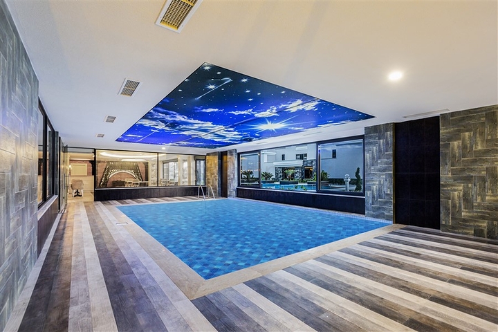 بنتهاوس واسع 3 + 1 مطل على البحر على بعد 50 مترا فقط من الشاطئ