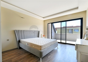 بنتهاوس واسع 3 + 1 مطل على البحر على بعد 50 مترا فقط من الشاطئ