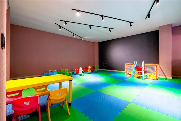 بنتهاوس حديث 2 + 1 في مجمع مرموق في محمودلار