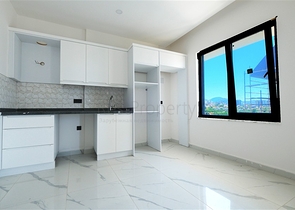 بنتهاوس حديث 2 + 1 في مجمع مرموق في محمودلار