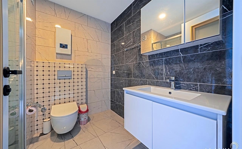 شقة فسيحة مفروشة 3 + 1 في مجمع سكني حديث في أفسلار