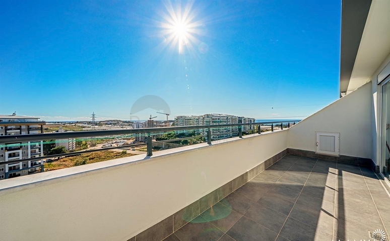 شقة فسيحة مفروشة 3 + 1 في مجمع سكني حديث في أفسلار