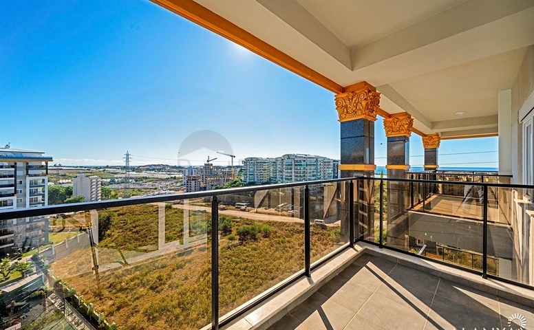 شقة فسيحة مفروشة 3 + 1 في مجمع سكني حديث في أفسلار