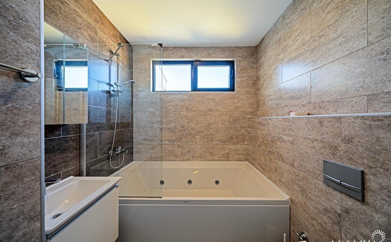 شقة فسيحة مفروشة 3 + 1 في مجمع سكني حديث في أفسلار