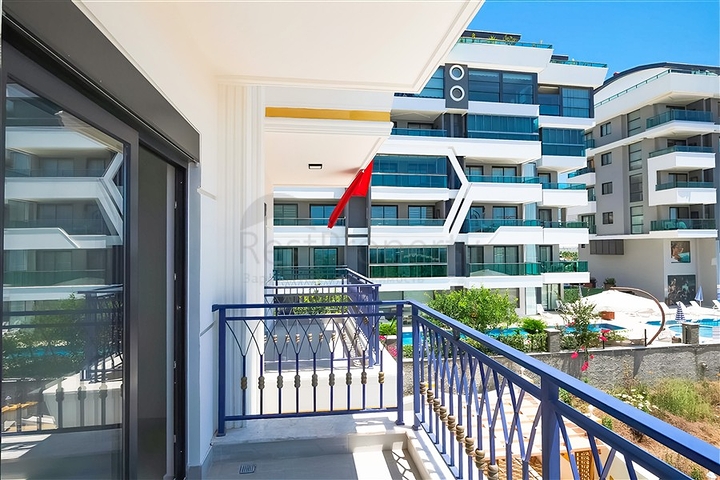 شقة واسعة مطلة على البحر في منطقة خلابة في ألانيا