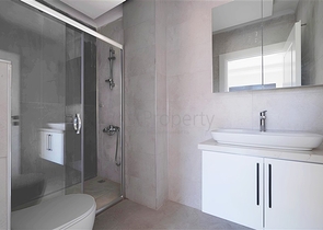 شقة واسعة مطلة على البحر في منطقة خلابة في ألانيا