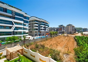 شقة واسعة مطلة على البحر في منطقة خلابة في ألانيا