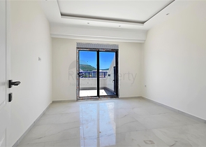 بنتهاوس على البحر مع تراس واسع في منطقة كارجاكاك 