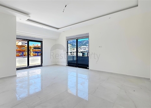 بنتهاوس على البحر مع تراس واسع في منطقة كارجاكاك 