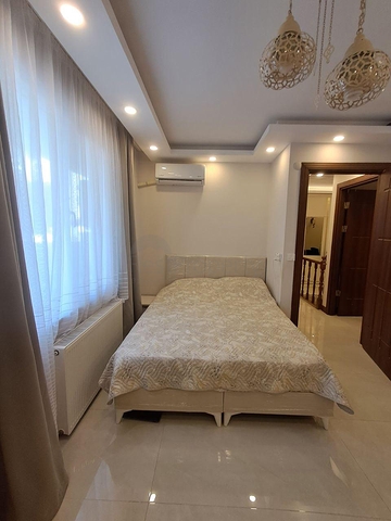 شقة دوبلكس 4 + 2 في حي البرسيمون-أنطاليا 