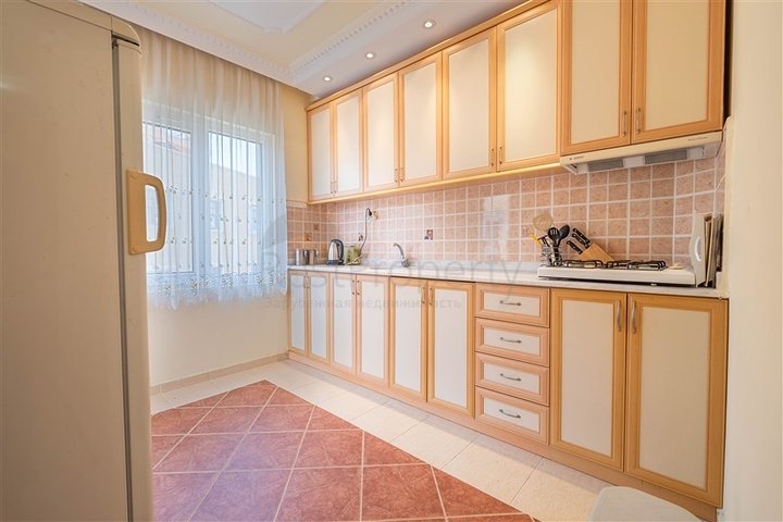 شقة مريحة مفروشة 2 + 1 بالقرب من الشاطئ في منطقة توسمور