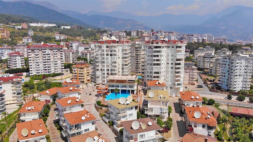 شقة 2+1 مؤثثة بشكل مريح في مجمع سكني جيد الصيانة في منطقة جيكجيلي