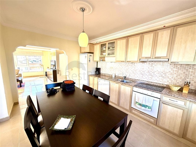 شقة 2+1 مؤثثة بشكل مريح في مجمع سكني جيد الصيانة في منطقة جيكجيلي