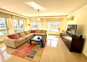 شقة 2+1 مؤثثة بشكل مريح في مجمع سكني جيد الصيانة في منطقة جيكجيلي