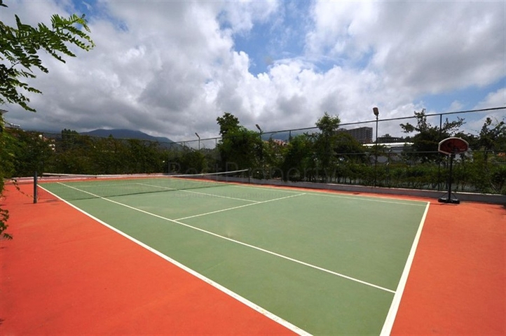 شقة فسيحة 5 + 1 مع إطلالات بانورامية وعلى بعد مسافة قصيرة سيرا على الأقدام من البحر في منطقة توسمور