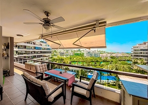 شقة فسيحة 5 + 1 مع إطلالات بانورامية وعلى بعد مسافة قصيرة سيرا على الأقدام من البحر في منطقة توسمور