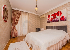 شقة فسيحة 5 + 1 مع إطلالات بانورامية وعلى بعد مسافة قصيرة سيرا على الأقدام من البحر في منطقة توسمور