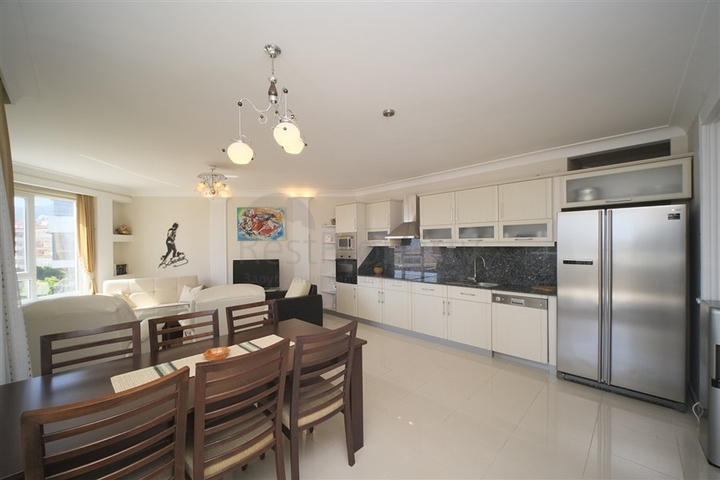 شقة مريحة 2 + 1 في مجمع سكني مع بنية تحتية في منطقة جيكجيلي