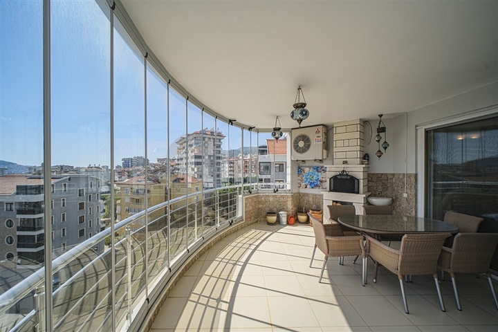 شقة مريحة 2 + 1 في مجمع سكني مع بنية تحتية في منطقة جيكجيلي