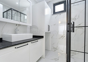 فيلا حديثة 3 + 1 مع إطلالات بانورامية على البحر في منطقة بكتاش