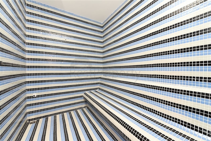 شقة حديثة 1 + 1 في مجمع جديد مطل على البحر في وسط ألانيا