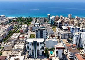 شقة حديثة مطلة على البحر في قلب محمودلار