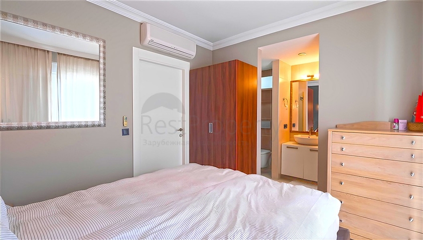 شقة فسيحة مفروشة 2 + 1 في مجمع سكني جيد الصيانة مع بنية تحتية غنية