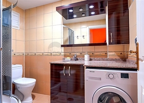 شقة مريحة 2 + 1 مطلة على البحر في منطقة جيدة الصيانة في أفسالار