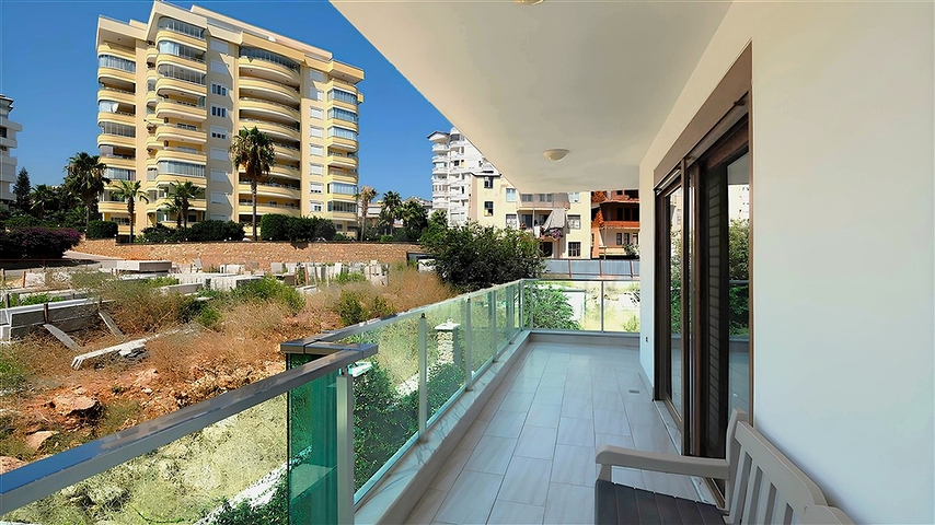 الراحة والراحة على البحر: شقة ذات موقع مثالي في توسمورا