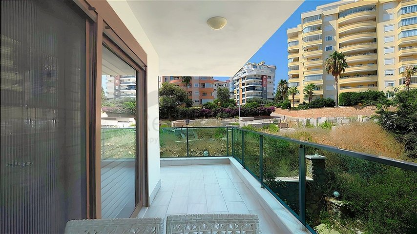 الراحة والراحة على البحر: شقة ذات موقع مثالي في توسمورا