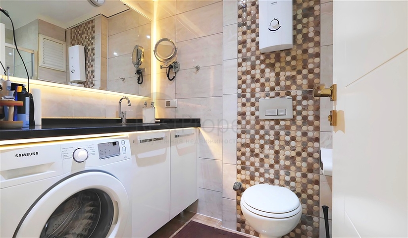 الراحة والراحة على البحر: شقة ذات موقع مثالي في توسمورا