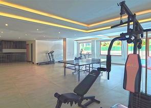 الراحة والراحة على البحر: شقة ذات موقع مثالي في توسمورا