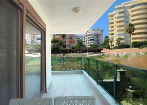 الراحة والراحة على البحر: شقة ذات موقع مثالي في توسمورا