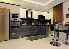 الراحة والراحة على البحر: شقة ذات موقع مثالي في توسمورا