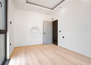 شقة حديثة محاطة بالطبيعة والبحر