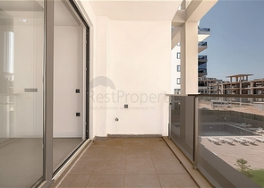 شقة حديثة محاطة بالطبيعة والبحر